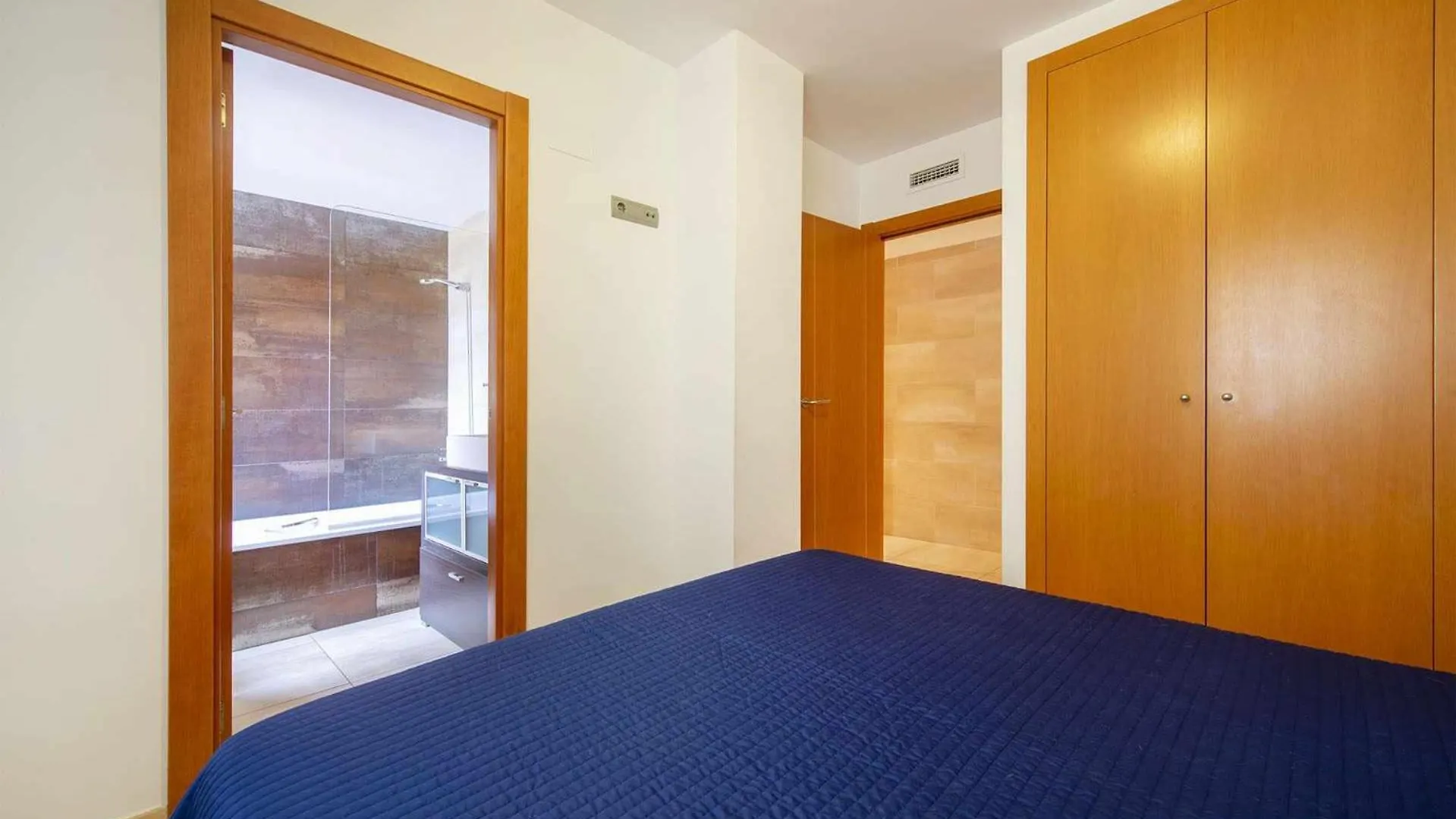 Voramar A 50 Metros Playa Parking Wifi Y Aacc Apartment Tossa de Mar