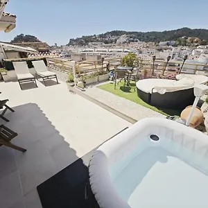 Apartment Luna Tossa De Mar With Jacuzzi, 5Mins Walking To The Beach, Sea And Castle View Big Terrace Tossa de Mar