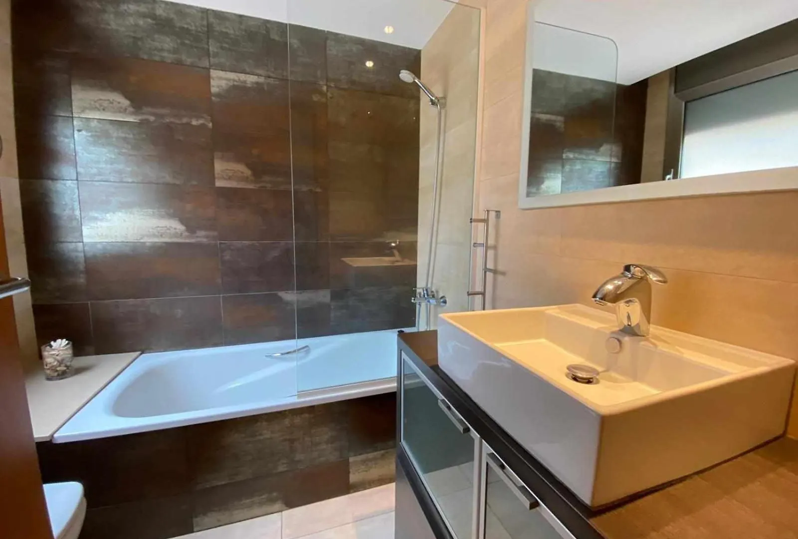 Voramar A 50 Metros Playa Parking Wifi Y Aacc Apartment Tossa de Mar