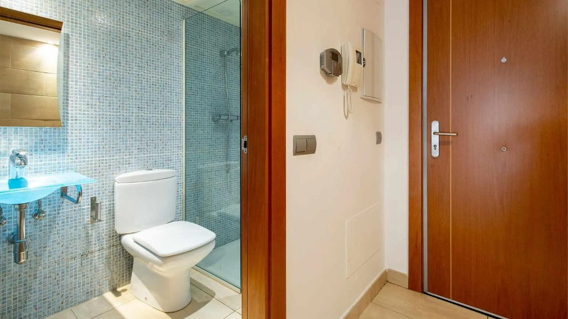 Voramar A 50 Metros Playa Parking Wifi Y Aacc Apartment Tossa de Mar