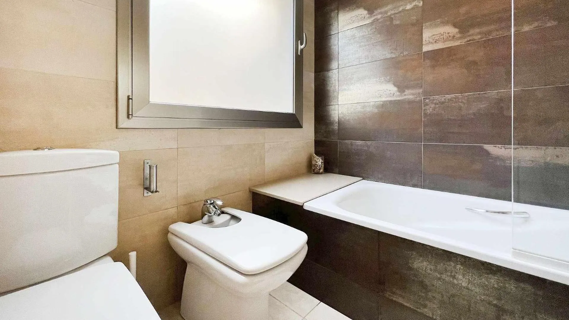 Voramar A 50 Metros Playa Parking Wifi Y Aacc Apartment Tossa de Mar